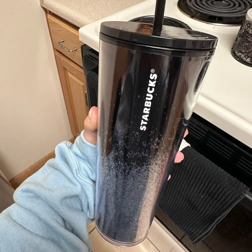 Starbucks cup - Picture 4 of 4